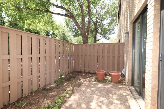611 E 45th St Unit 8, Austin, TX 78751 - view of patio / terrace