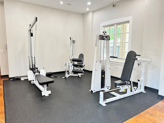2320 Gracy Farms Ln Unit 1432, Austin, TX 78758 - gym featuring recessed lighting