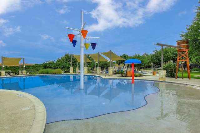 3413 Latimer Dr, Austin, TX 78732 - community pool with a water play area
