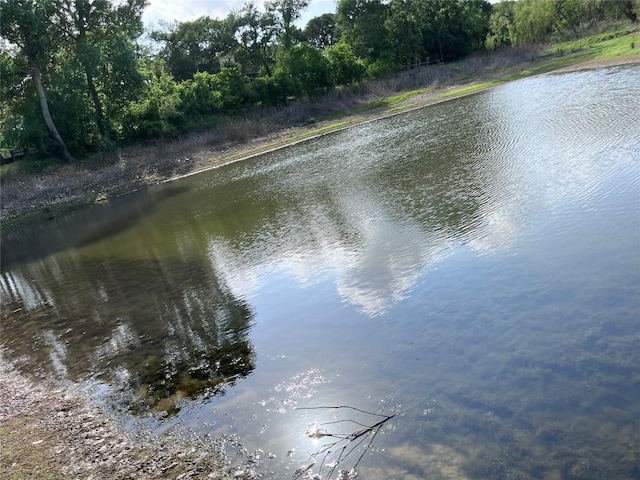 378 Forest Lake Dr, Del Valle, TX 78617