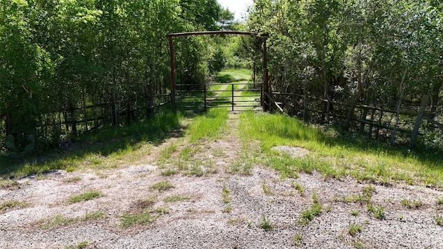 378 Forest Lake Dr, Del Valle, TX 78617