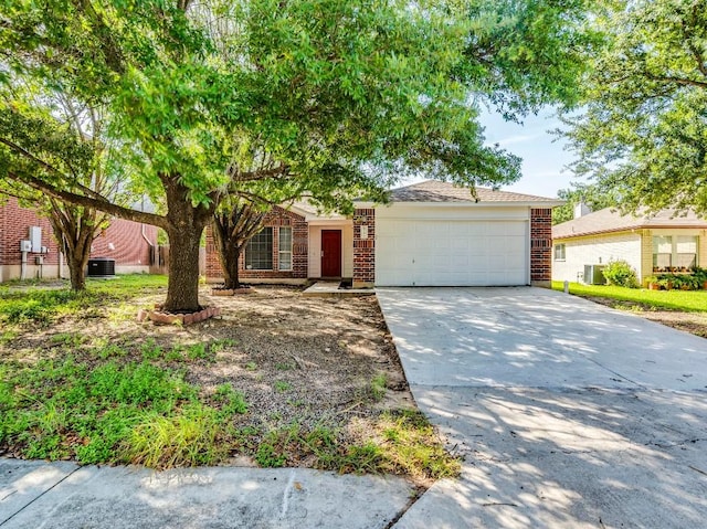 741 Brandi Cir, Kyle, TX 78640 - photo 2