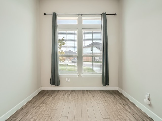 2800 Sebring Cir, Austin, TX 78747 - empty room featuring light wood-type flooring and baseboards