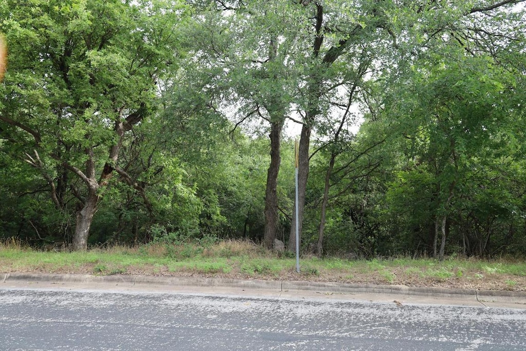 8908 Spring Lake Dr, Austin, TX 78750