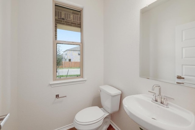 4935 Mozzafiato Ln, Round Rock, TX 78665 - bathroom with a sink and toilet