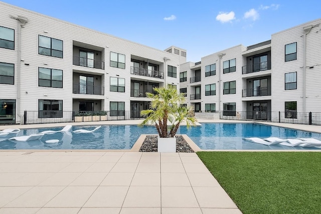 1701 Simond Ave Unit 305, Austin, TX 78723 - view of community pool