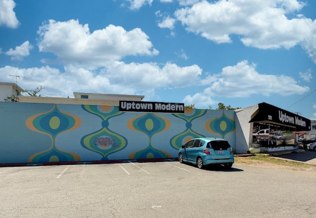 2613 Geraghty Ave, Austin, TX 78757 - view of uncovered parking lot