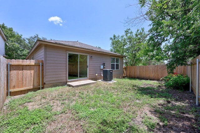 13620 Merseyside Dr, Pflugerville, TX 78660 - back of house featuring a fenced backyard