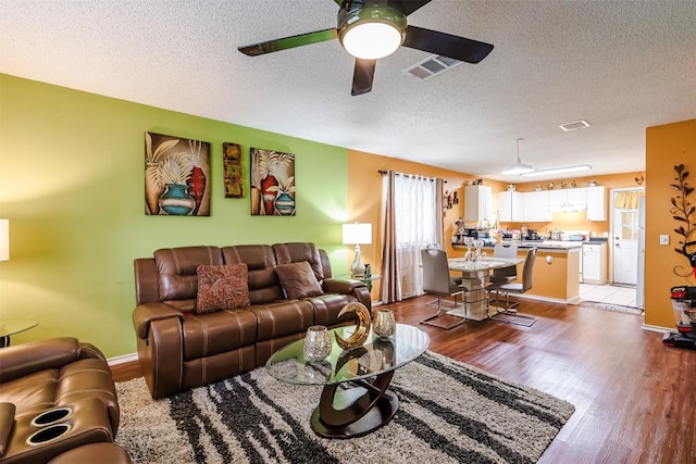 13828 Spring Heath Rd, Pflugerville, TX 78660 - photo 3