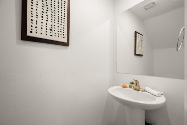 6718 Silvermine Dr Unit 802, Austin, TX 78736 - bathroom featuring a sink and lofted ceiling