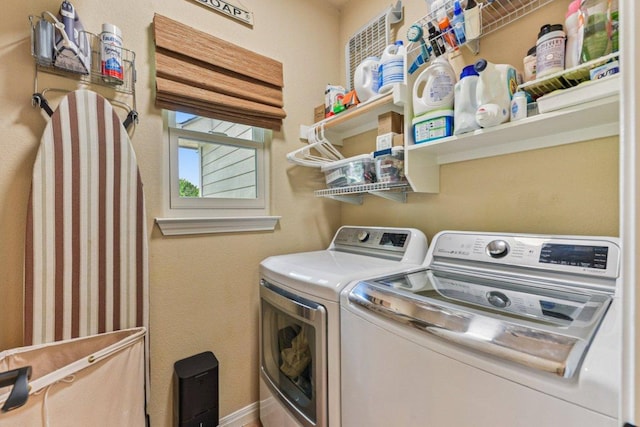 157 Old Firetower Rd, Bastrop, TX 78602 - washroom with washing machine and clothes dryer