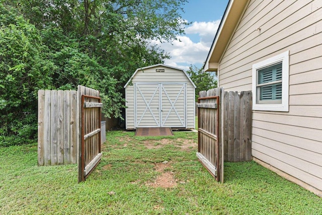 157 Old Firetower Rd, Bastrop, TX 78602 - view of yard with a shed