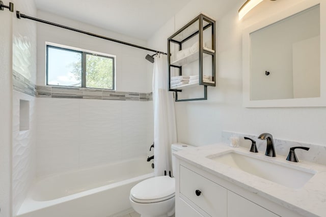 6904 Rusty Fig Dr, Austin, TX 78750 - bathroom featuring vanity and shower / bath combination with curtain
