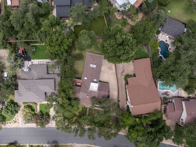 6904 Rusty Fig Dr, Austin, TX 78750 - aerial view of property and surrounding area featuring nearby suburban area and a pool area