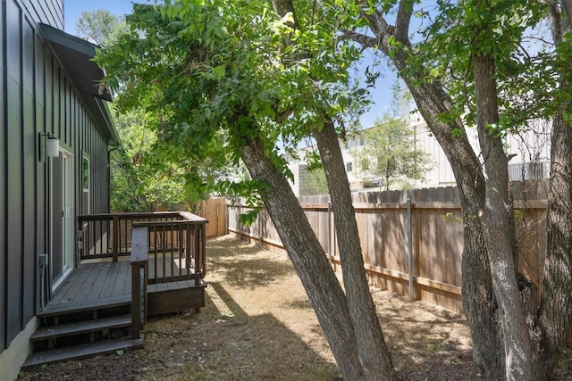 5304 Samuel Huston Ave Unit B, Austin, TX 78721 - fenced backyard featuring a deck