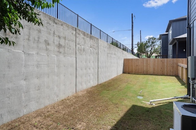 5304 Samuel Huston Ave Unit B, Austin, TX 78721 - view of fenced backyard