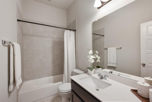 21510 Paine Ave, Lago Vista, TX 78645 - bathroom featuring vanity and shower / bathtub combination with curtain