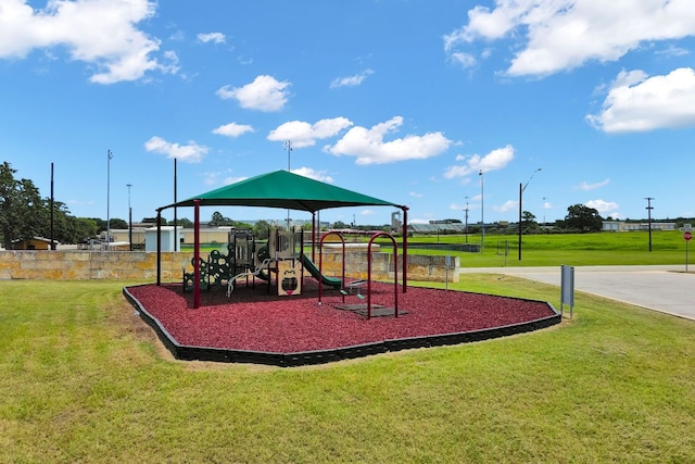 122 Buffalo Ridge Rd, Giddings, TX 78942 - community playground with a lawn