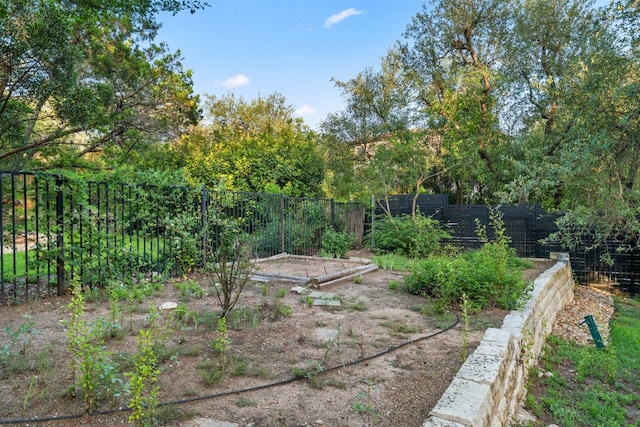 605 Flamingo Blvd, Lakeway, TX 78734 - view of fenced backyard