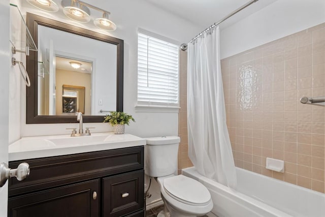 2207 Shoalmont Dr, Austin, TX 78756 - full bathroom featuring vanity and shower / bath combo