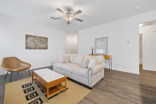 516 Circle Way, Jarrell, TX 76537 - photo 2