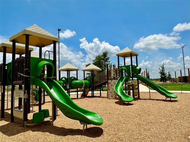 149 Gullivers Dr, Elgin, TX 78621 - view of communal playground