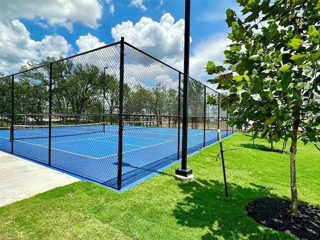 149 Gullivers Dr, Elgin, TX 78621 - view of tennis court