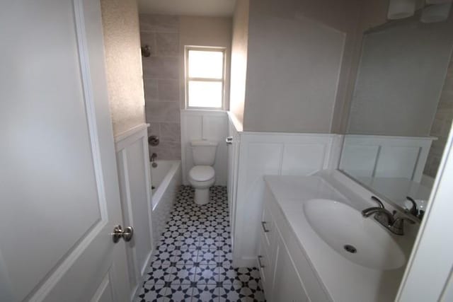 1109 W Lincoln Ave, Copperas Cove, TX 76522 - full bath featuring vanity,  shower combination, and tile patterned floors