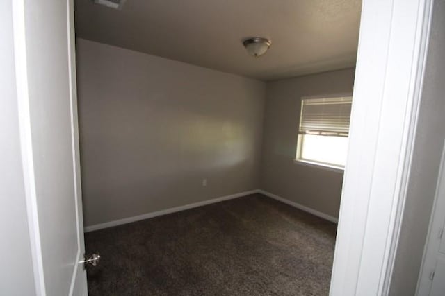 1109 W Lincoln Ave, Copperas Cove, TX 76522 - empty room with dark carpet