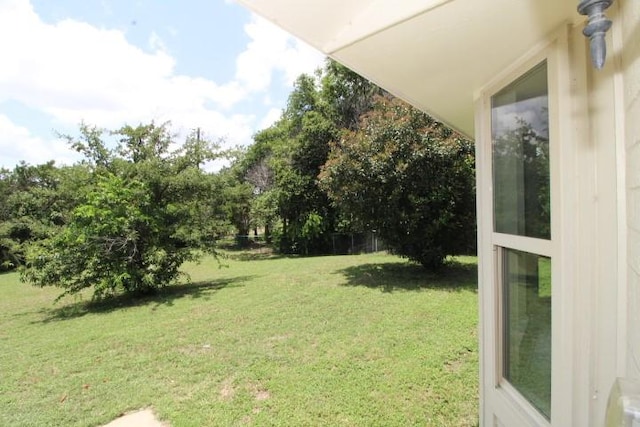 1109 W Lincoln Ave, Copperas Cove, TX 76522 - view of grassy yard