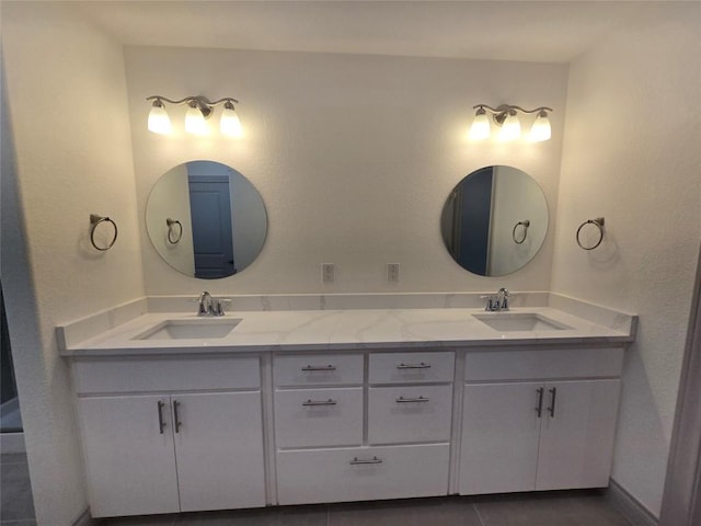 2105 Tiger Trl Unit 702, Round Rock, TX 78664 - full bathroom featuring double vanity