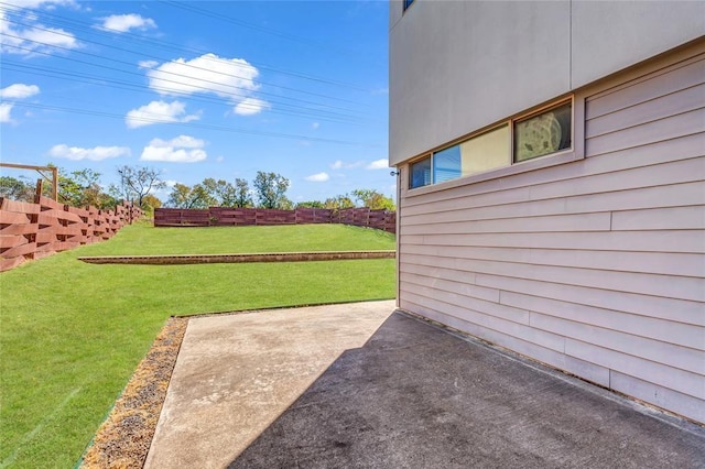 5325 Sendero Hills Pkwy, Austin, TX 78724 - view of yard featuring a patio