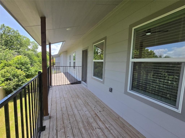 2105 Tiger Trl Unit 701, Round Rock, TX 78664 - view of wooden terrace