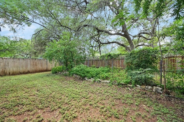 8 Spalding Cir, Wimberley, TX 78676 - view of fenced backyard