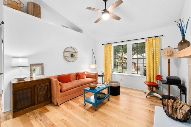 11901 Swearingen Dr Unit 43-I, Austin, TX 78758 - living room with wood finished floors and ceiling fan