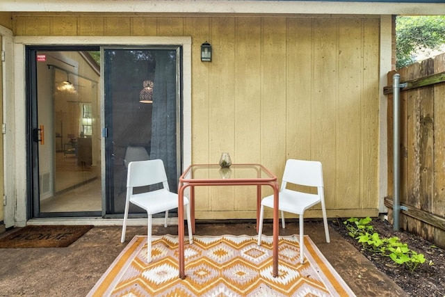 11901 Swearingen Dr Unit 43-I, Austin, TX 78758 - view of patio