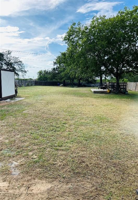 116 Live Oak Dr, Cedar Creek, TX 78612 - photo 20