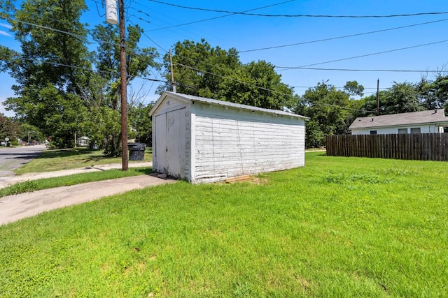 1020 S 23rd St, Temple, TX 76504 - view of yard featuring a storage unit