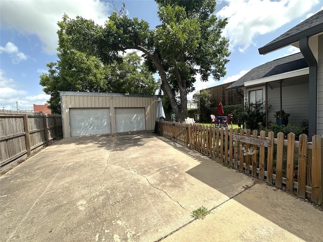 129 E Crockett St, La Grange, TX 78945 - photo 16