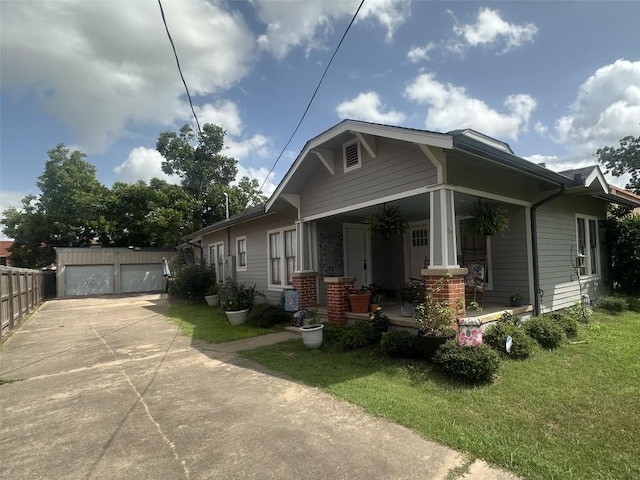 129 E Crockett St, La Grange, TX 78945 - photo 2