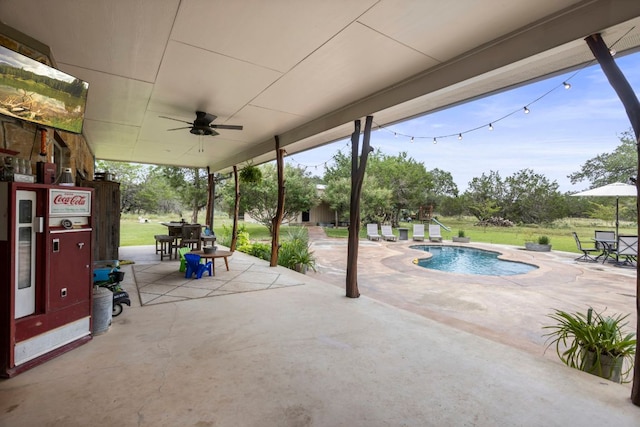201 N Oak Vista Dr, Burnet, TX 78611 - view of patio / terrace featuring a ceiling fan, an outdoor pool, and outdoor dining area