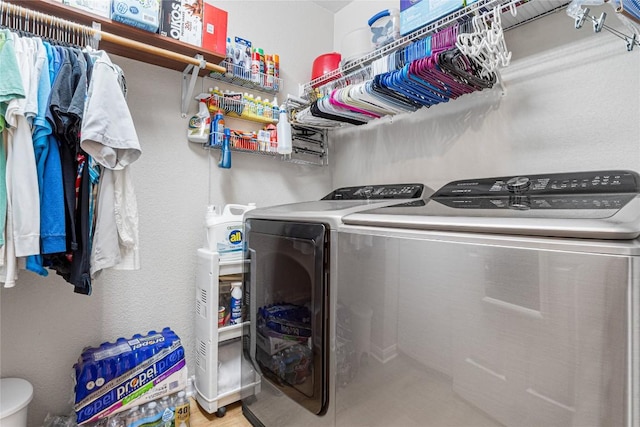 700 Stokesay Castle Path, Pflugerville, TX 78660 - laundry area with washing machine and dryer
