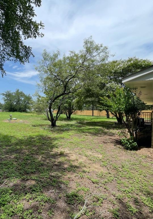 122 Blanket Flower Dr, Bastrop, TX 78602 - photo 22