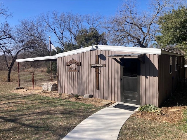 702 E Schubert St E, Fredericksburg, TX 78624 - photo 1