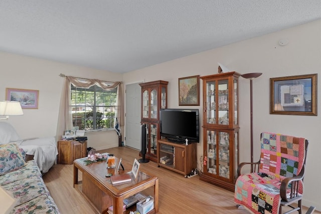 2714 Thrushwood Dr, Austin, TX 78757 - photo 6