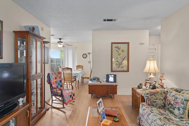 2714 Thrushwood Dr, Austin, TX 78757 - photo 8