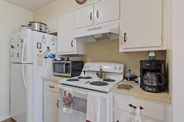 2714 Thrushwood Dr, Austin, TX 78757 - photo 11