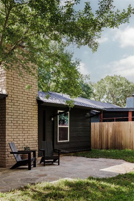 5204 Hedgewood Dr, Austin, TX 78745 - photo 32