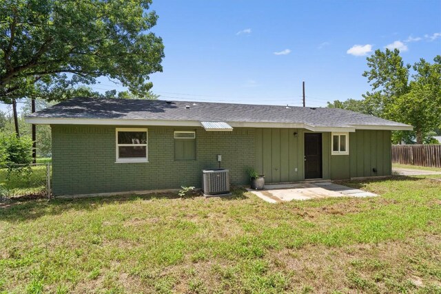 115 Sycamore St, Luling, TX 78648 - photo 19