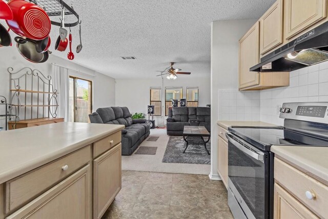 8007 Bramble Bush Dr, Austin, TX 78747 - photo 13